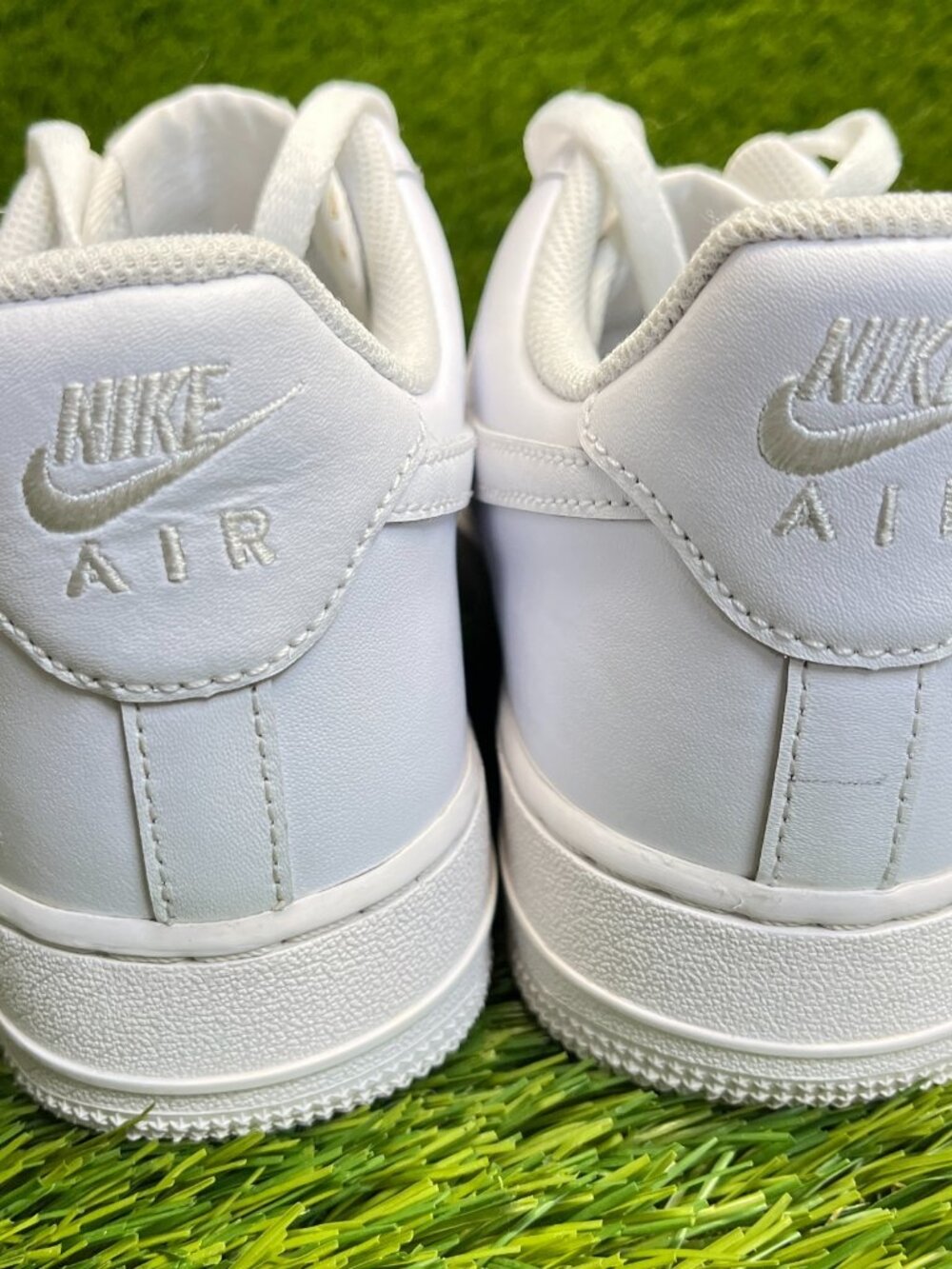 Nike Air Force 1 Low '07 Mens Size 8.5 White Athletic Lifestyle Shoes Sneakers - Picture 8 of 12